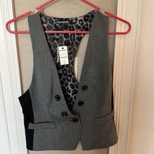Beautiful Detail Express Vest